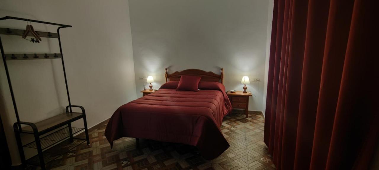 Rollo Campillo Appartement Trujillo Buitenkant foto