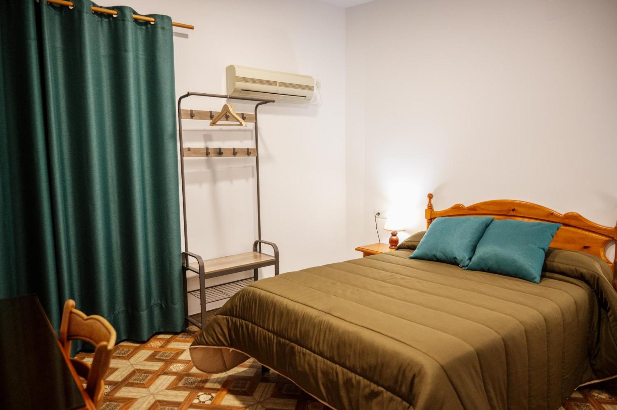 Rollo Campillo Appartement Trujillo Buitenkant foto